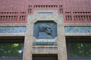 André-Marie Ampère - bas-relief, Ecole Superieure de Physique et de Chimie Industrielles, Paris (Photo Luca Borghi)