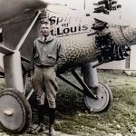 Charles Lindbergh devant le Spirit of St.Louis