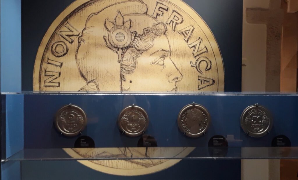 Galvanos du franc Morlon (prêt du musée de la Monnaie de Paris)