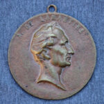 Les multiples reproductions d’une médaille de Lamartine