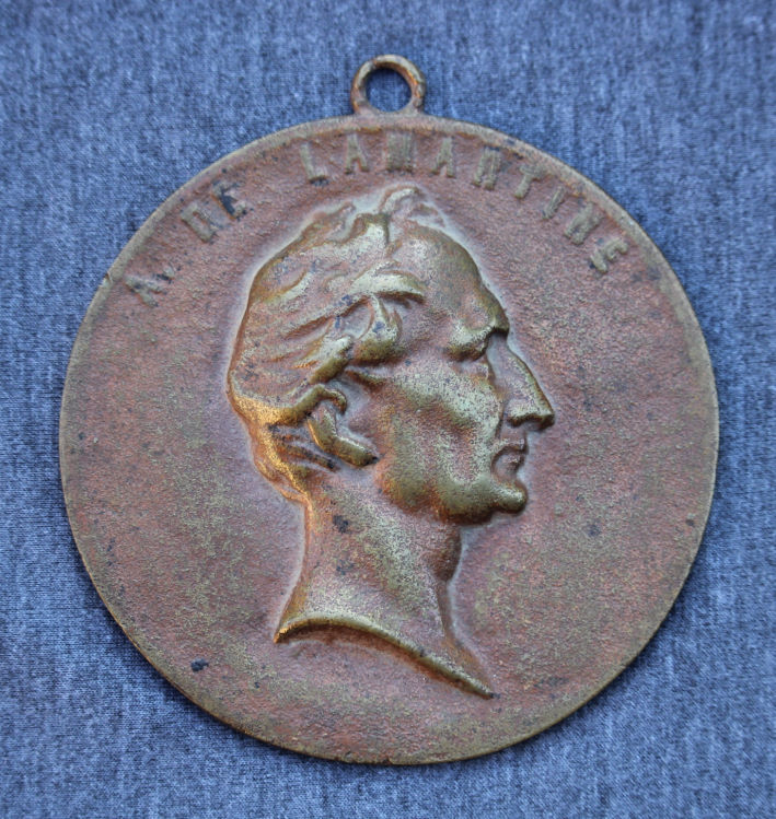 Les multiples reproductions d’une médaille de Lamartine