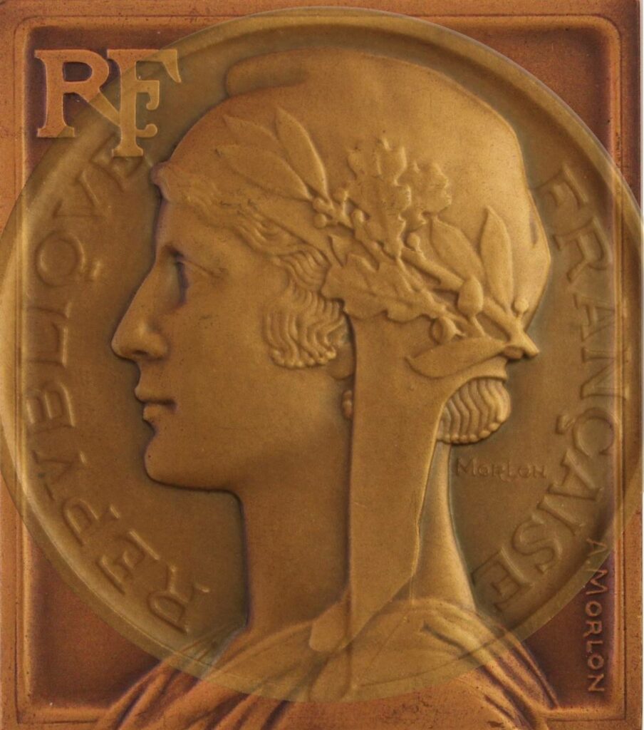 Comparaison Médaille et Plaquette République